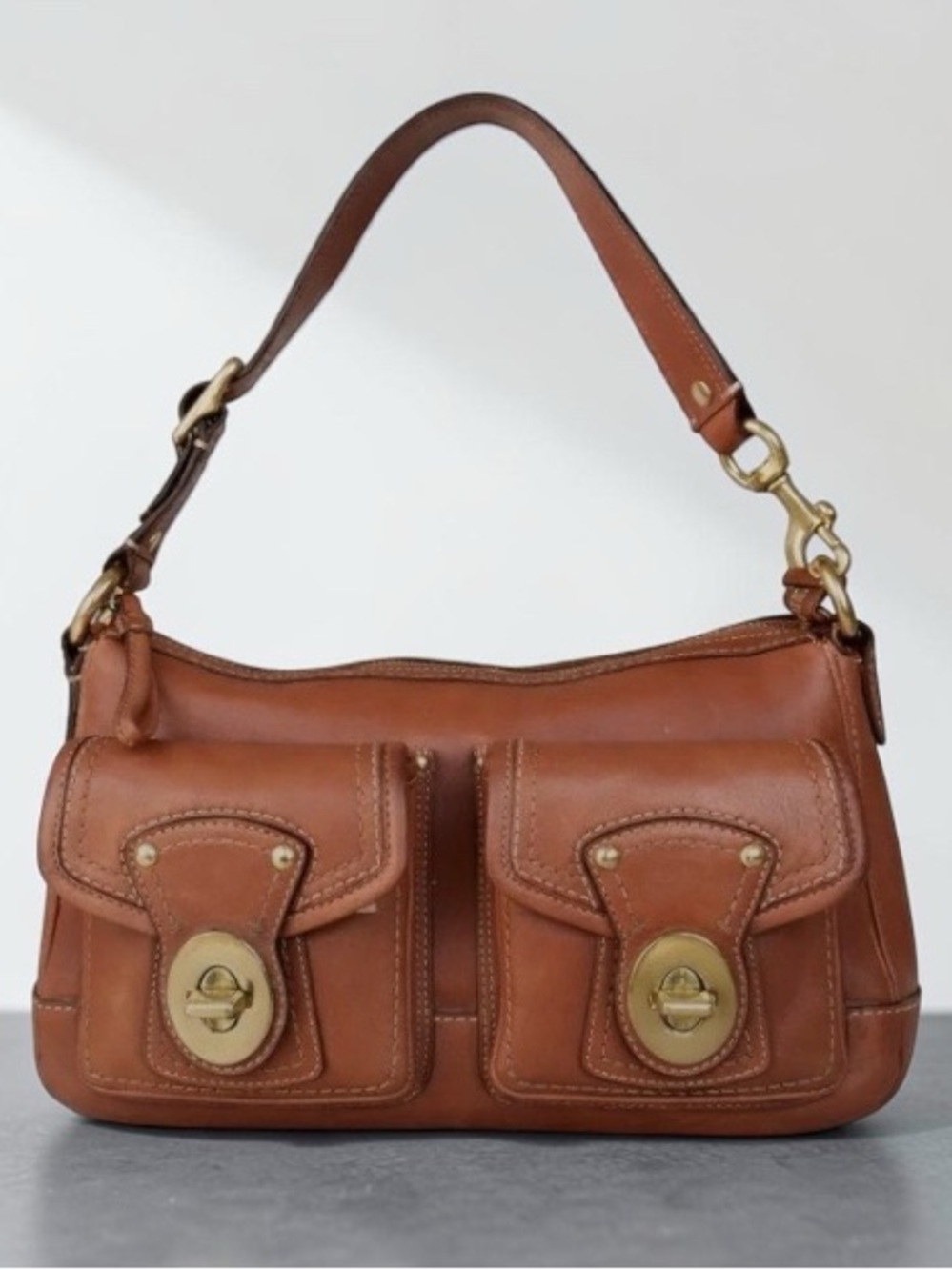 904 Coach Legacy Double Turnlock Shoulder Bag Whiskey Leather Brass F12868